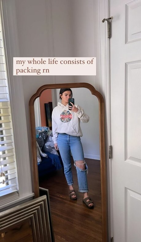 細身の巨乳OnlyFans ホット ギャラリー