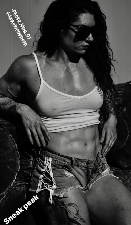 Natasha Aughey ポルノ女優 写真