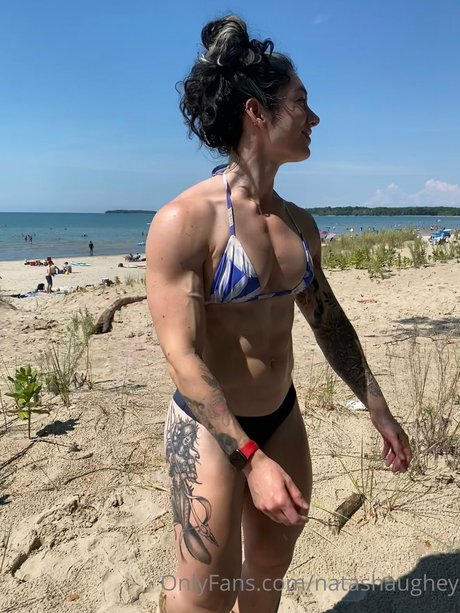 Natasha Aughey 最高の女優 写真