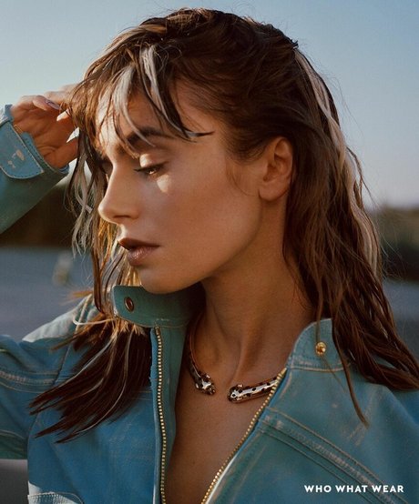 エモヌードOnlyFans アート裸 写真