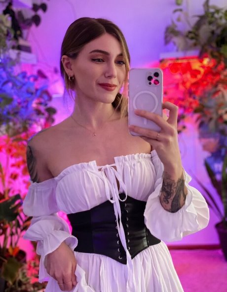 アジアンシャワー OnlyFans ホットセクシー 画像