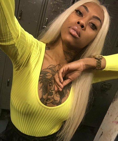 merrickdevillexx エロティックモデル 写真