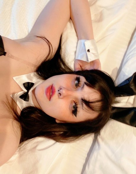 ブラック・ポーグ・オンリーファンズ 限定 写真