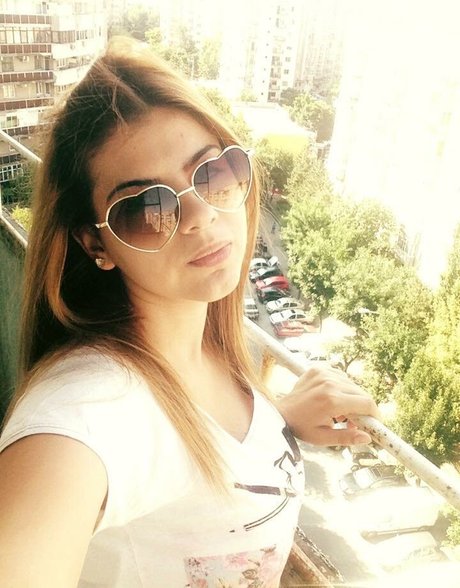 Roberta Ptru 美しい女優 写真