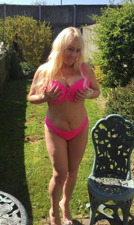 wendyleighxx アダルトスター 写真