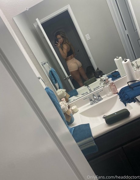 黒人フェムボーイOnlyFans ポルノ 写真