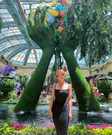 KallMeKris 女優 ギャラリー