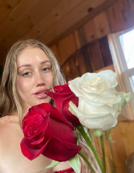 痩せたブロンドのOnlyFans アート裸 アーカイブ