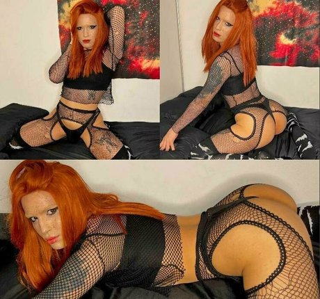 金髪の小柄なOnlyFans ホットヌード 写真