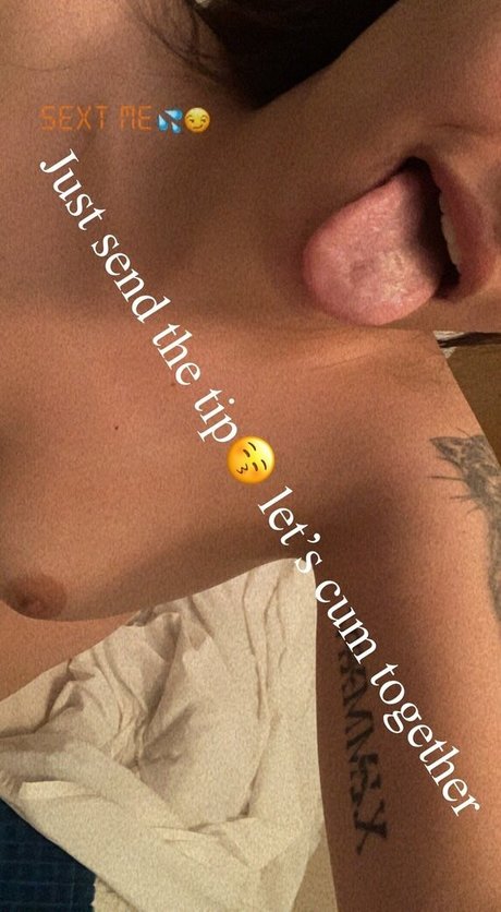 毛深いBBW OnlyFans セクシーヌード 写真