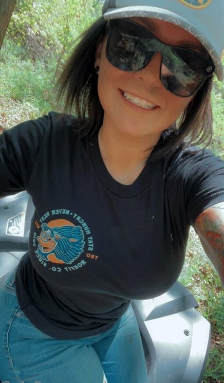 大きな黒い猫OnlyFans 美しいxxx 画像