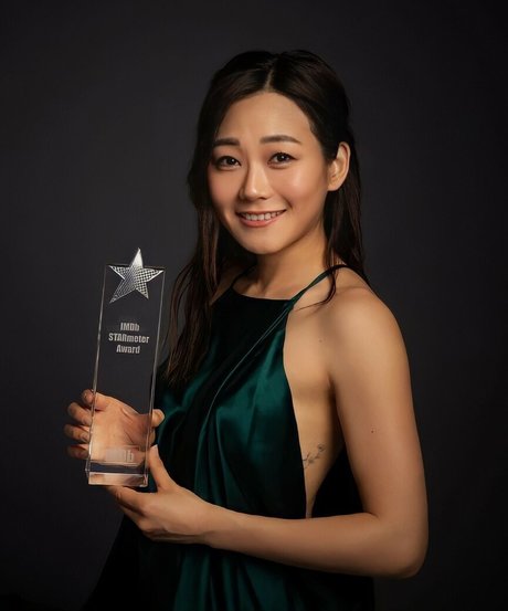 Karen Fukuhara アダルトモデル 画像