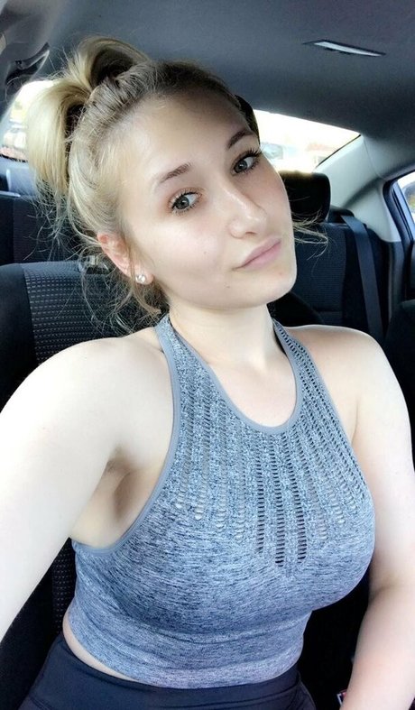 チンコを持つ女たち OnlyFans ポルノ 写真