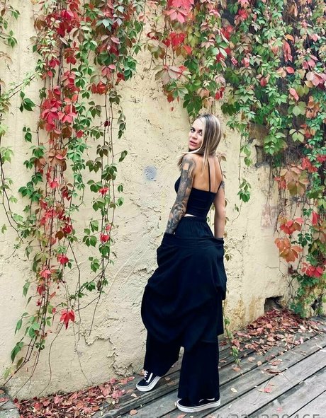 yourlustfullover ホットモデル 写真