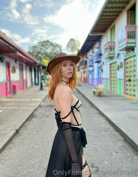 alicerocket スター ヌード 写真