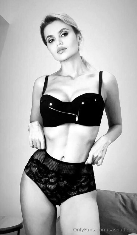 sasha leee ポルノスター ヌード ギャラリー