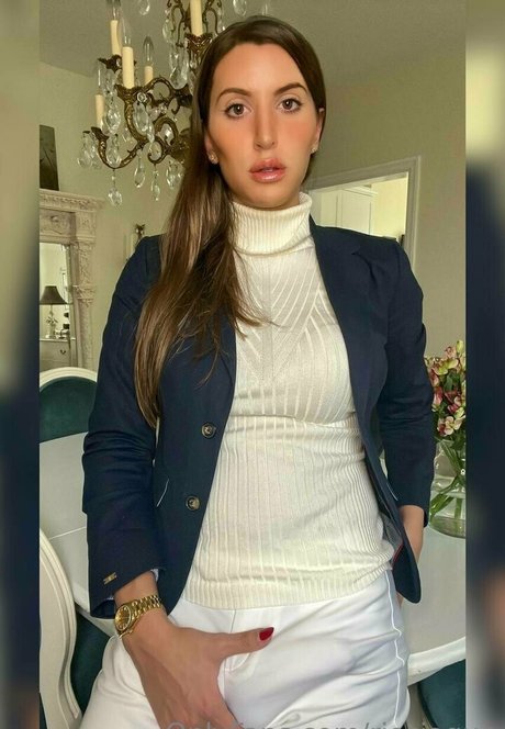 レズビアン ストラップオン OnlyFans セックス 写真