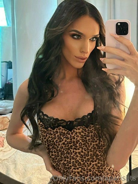 毛深い妊婦OnlyFans ヌード 画像