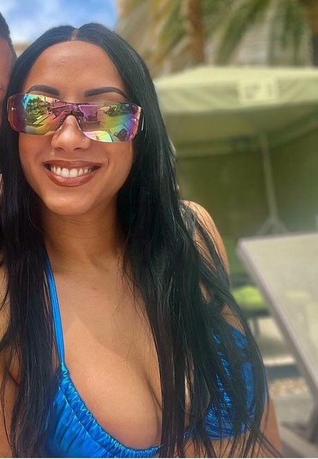 毛深い足のOnlyFans 裸 写真