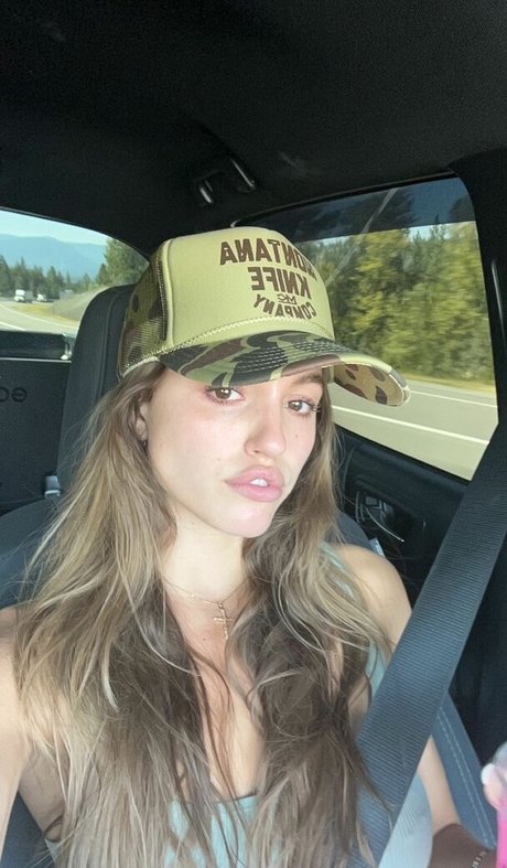 Sylvia Snyders セクシーモデル 写真