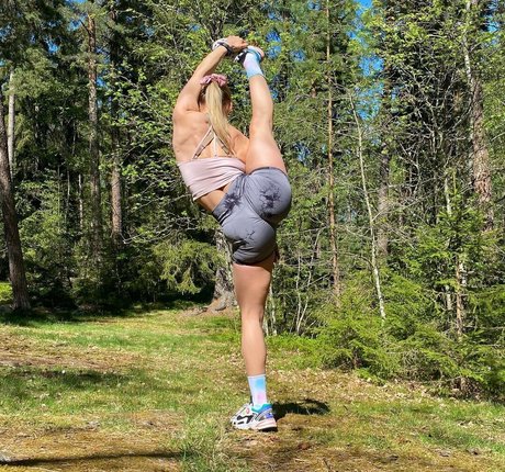 ellenvy XXXモデル 写真