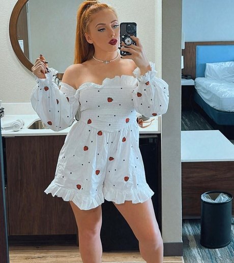 Isla Dawn ホットなスター ギャラリー