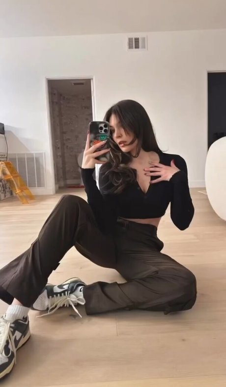 裸の写真 OnlyFans ポルノグラフィック 画像