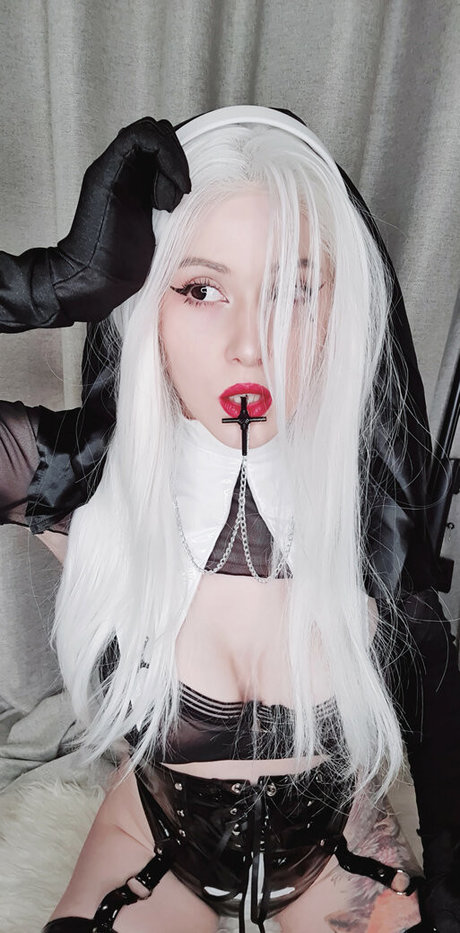 ボディビルダーカップルOnlyFans アート裸 画像