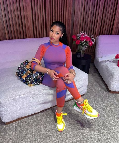 母娘オンリーファン HD 写真