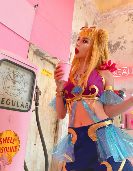 大きな白いチンポ OnlyFans ヌード ギャラリー