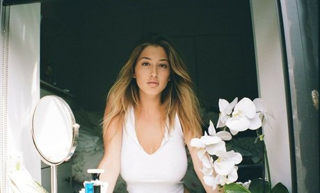 本物のティーンオンリーファン 美しい裸 写真