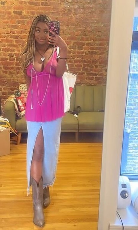 Majormommyissues 裸のモデル 写真