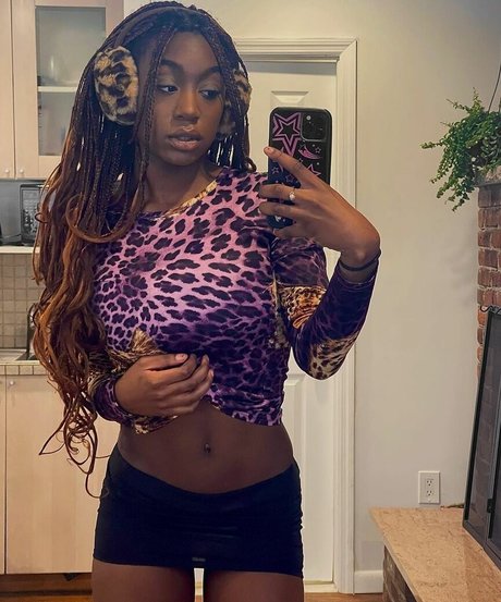 Majormommyissues 高品質モデル 画像