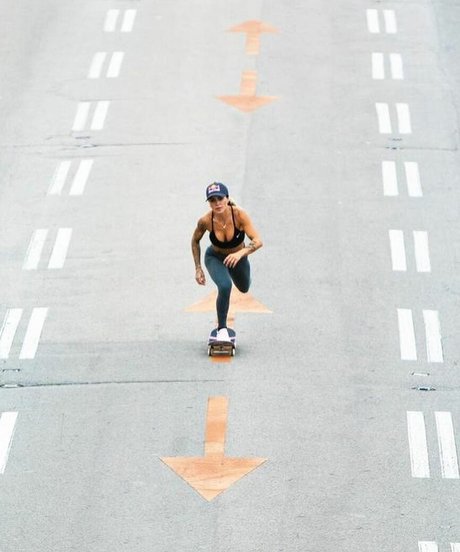 Leticia Bufoni ポルノスター 写真