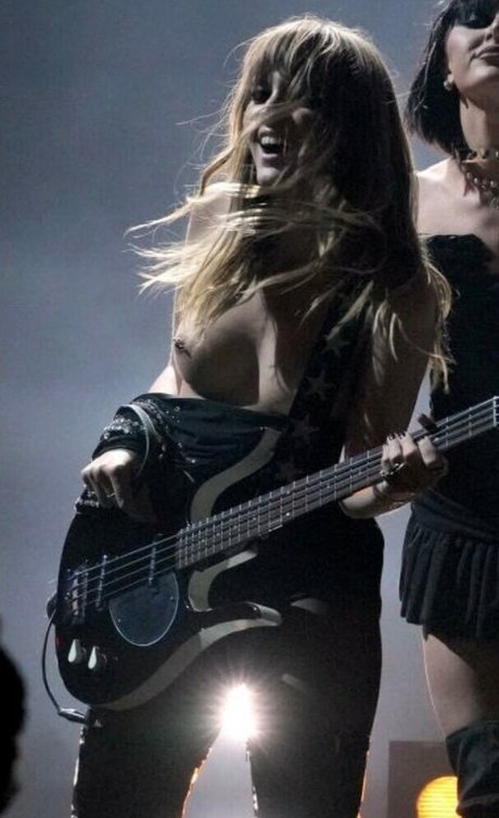 小人エボニーOnlyFans ベスト 画像