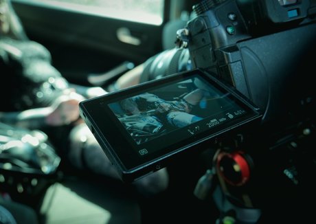 金髪ストリップOnlyFans セクシーヌード 画像