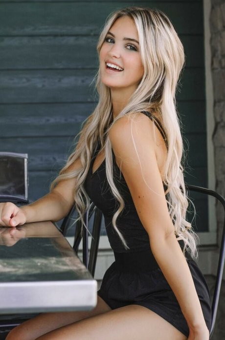 PawgトランスOnlyFans セクシーxxx ギャラリー