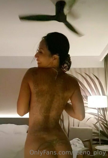 曲線美の赤毛OnlyFans ヌード アーカイブ