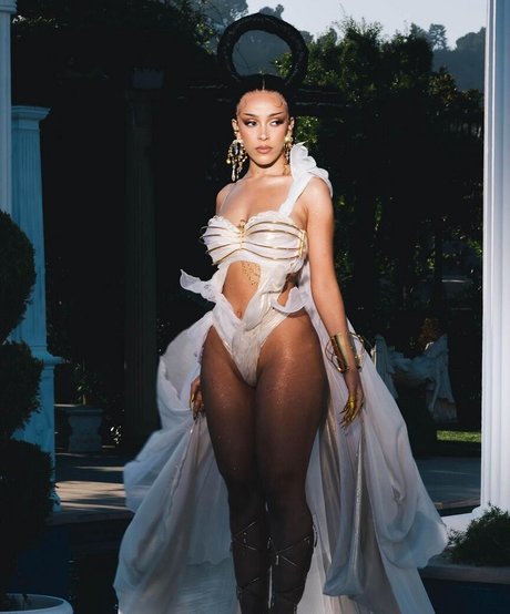 異人種間OnlyFans ベスト 画像