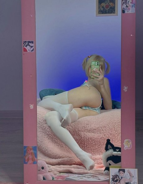 ゴスアジアンOnlyFans セクシーヌード 画像