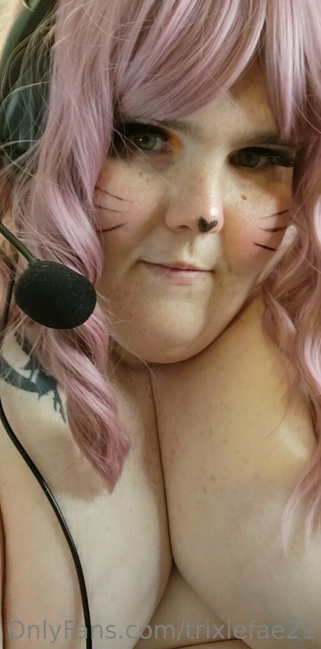 trixiefae21 独占モデル 写真