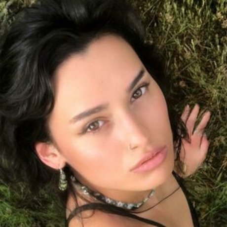 Li lana 無料のポルノスター 写真