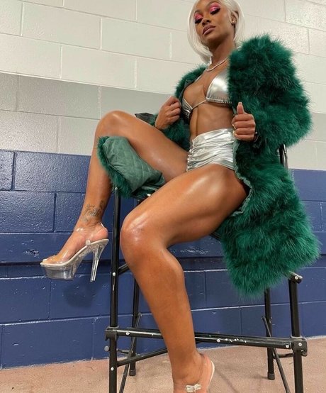 熟女 BBC OnlyFans 素敵 画像