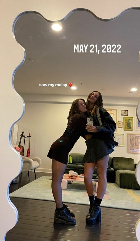 チンコを持つ女たち OnlyFans 美しいxxx ギャラリー