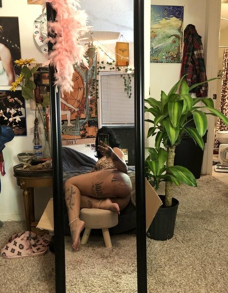 tsunamimami アダルトスター アーカイブ