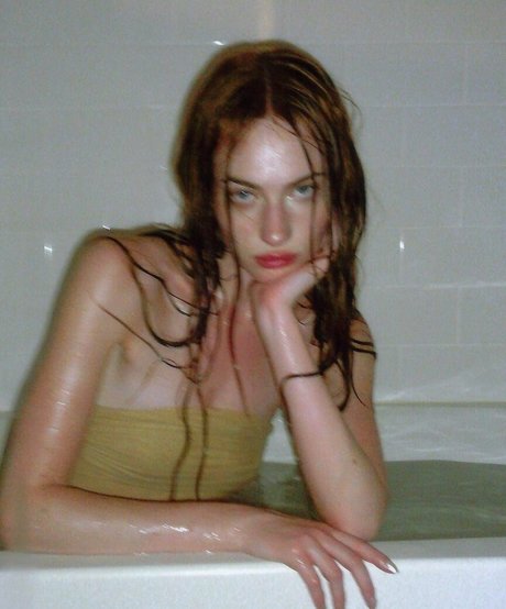 アジアの女の子限定ファン ホット ギャラリー