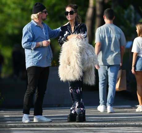 シシーオンリーファンズ ホットセックス 写真