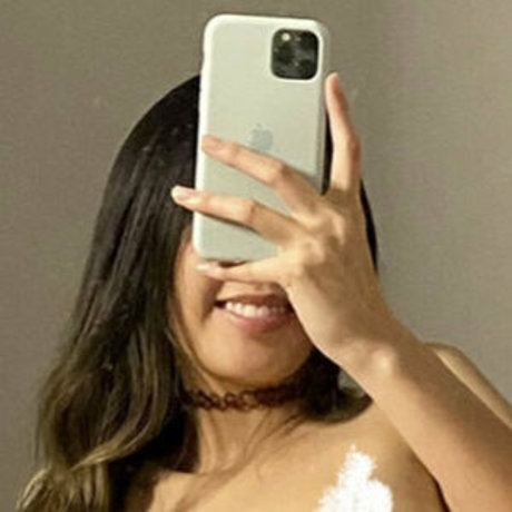 itsbreeboo 裸のスター 写真