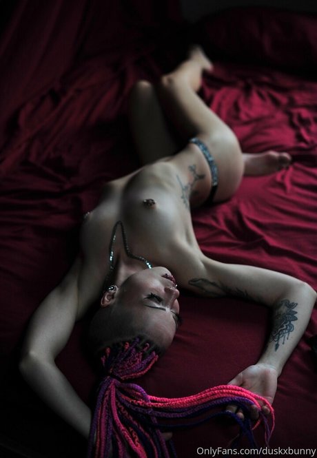 the inkedrabbit エロティックモデル 写真