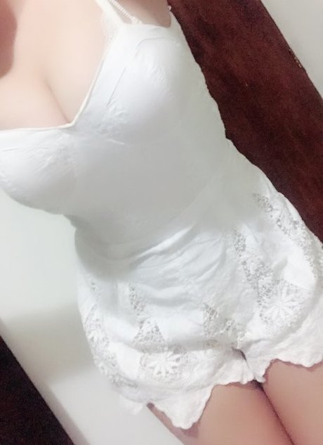 金髪の小柄なOnlyFans 美しいxxx 画像